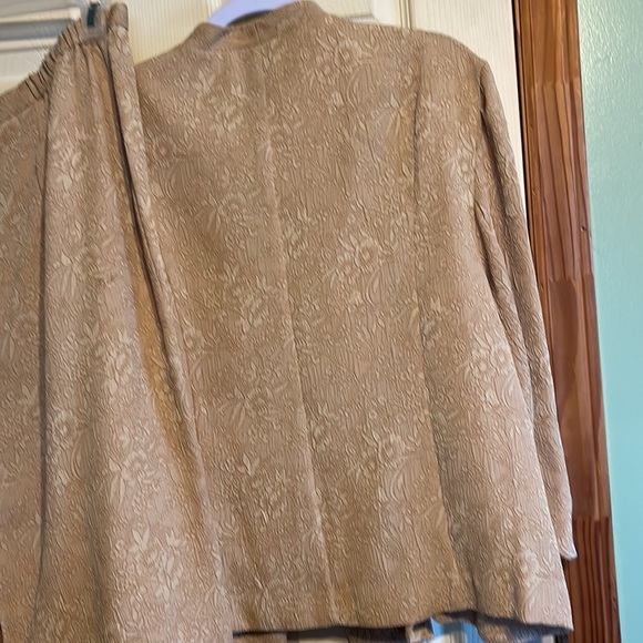 Work suite - Picture 3 of 6